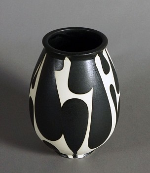 sco 0055 bw vase