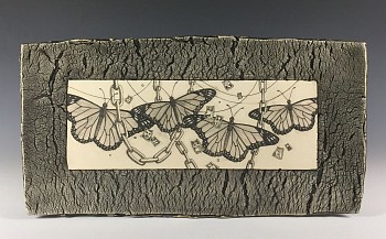 mei 0024 monarchs & chains tray.jpeg