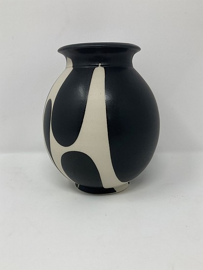 Sam Scott, Black & White Vase
2021, wheel-thrown kai porcelain