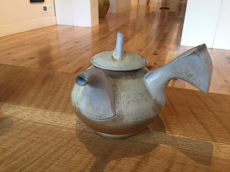James Tingey, Yellow Square Handle Teapot
2017, porcelain