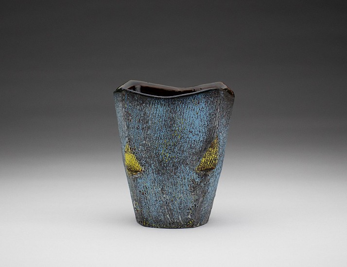 Andrew Avakian
terra cotta, terra sig, glaze, underglaze, sandblasted